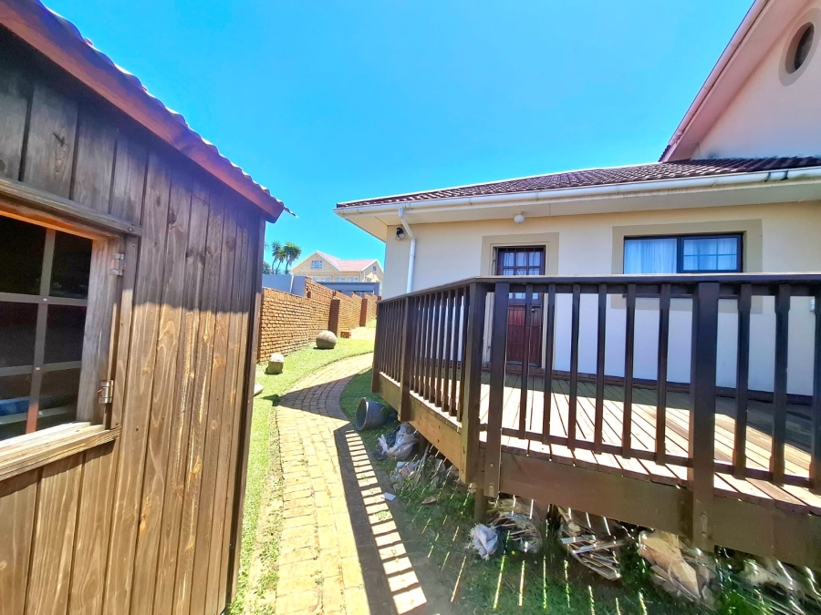 6 Bedroom Property for Sale in Baysville Eastern Cape